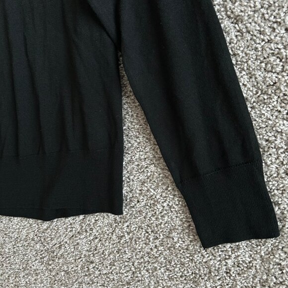 Banana Republic Womens Sz L Black V-Neck Sweater 100% Merino Wool Pullover - Picture 4 of 9